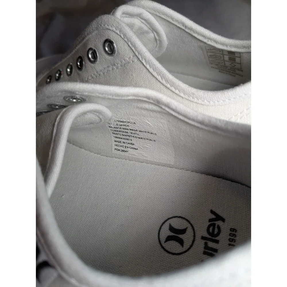 Hurley Chloe Women's White Slip On Shoes No Laces Size 6M